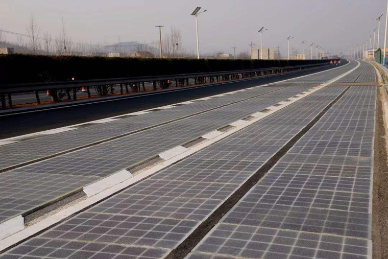 光伏高速公路原理，電動汽車在光伏高速上怎樣充電