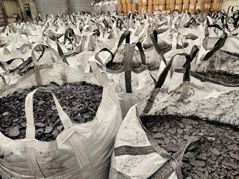 光伏企業(yè)硅泥是什么成分，煉硅的硅泥屬于固廢嗎