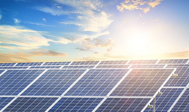 如何判斷分布式光伏并網(wǎng)系統(tǒng)工作是否穩(wěn)定？