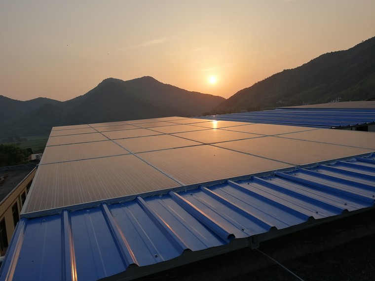 光伏發(fā)電有多少太陽(yáng)光可利用?地球一天接收的太陽(yáng)光有多少？