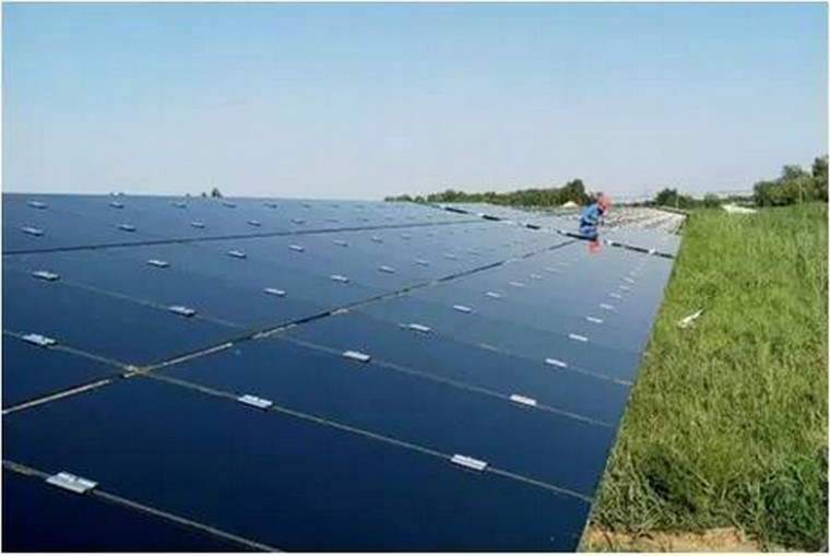 光伏組件出現(xiàn)哪些問題時應(yīng)及時更換 光伏組件出現(xiàn)哪些問題時應(yīng)及時更換